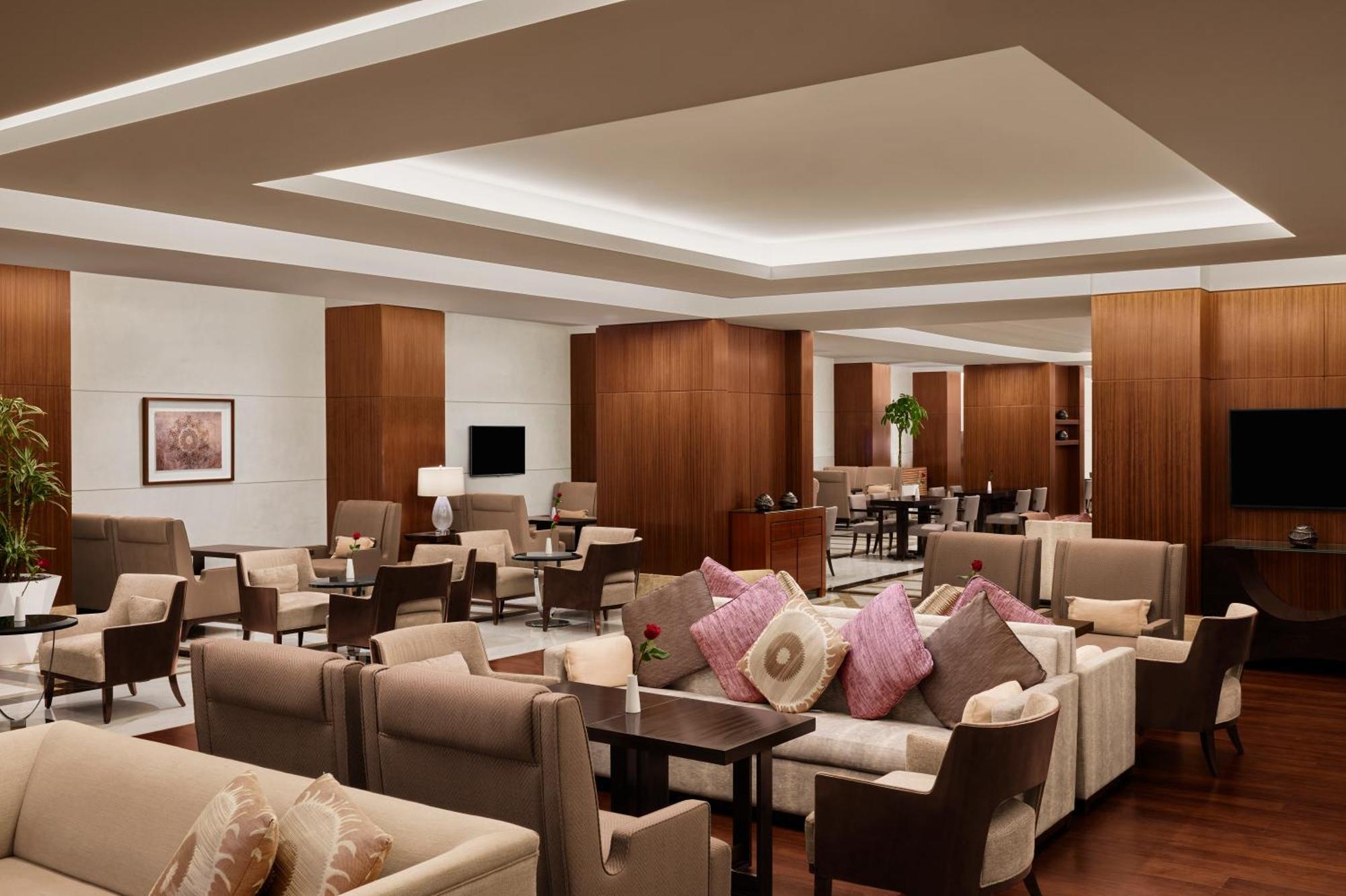 Conrad Jabal Omar Makkah Hotel Mecca Exterior photo The lounge at the airport