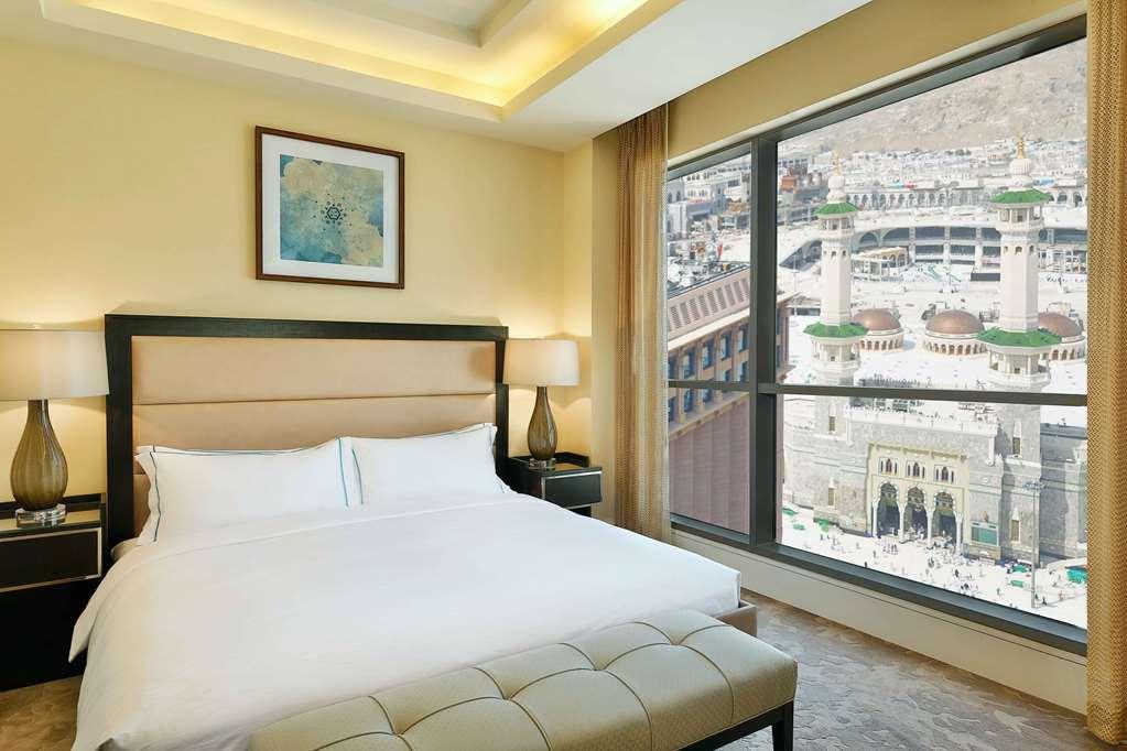 Conrad Jabal Omar Makkah Hotel Mecca Room photo